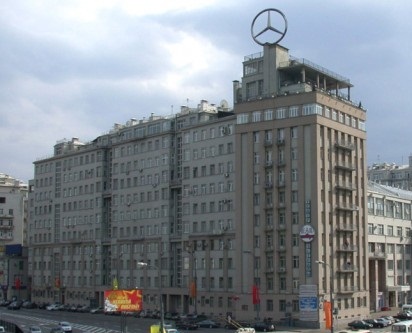 Начались демонтажи крышных установок и вывесок в Москве 