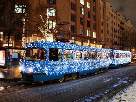 Фото 4 работы «Новогодний трамвайчик»