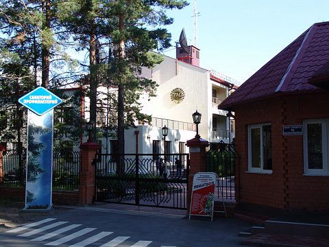 Фото 4 работы «Объемные логотипы из нержавеющей стали»