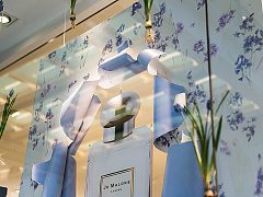 Оформление витрины для Jo Malone — фото 4, изготовитель ActiveDesign