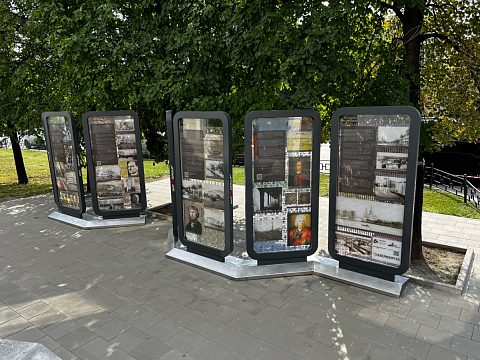 Уличная экспозиция «История промышленности и предпринимательства Екатеринбурга» — Студия Уникальных Проектов