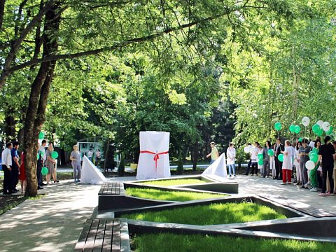 Фото 9 работы «Мемориал к  110-летию Ставропольской краевой клинической больницы.»