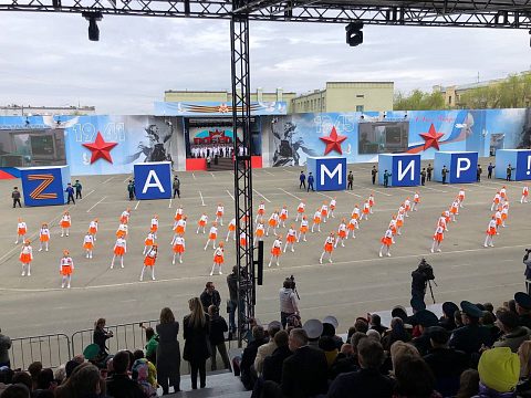 Фото 8 работы «Оформление г. Оренбурга к празднованию 9 Мая»