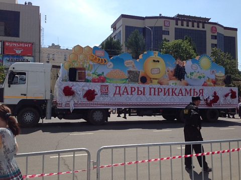 Праздничное оформление праздничной машины "ПНОС" — Президент