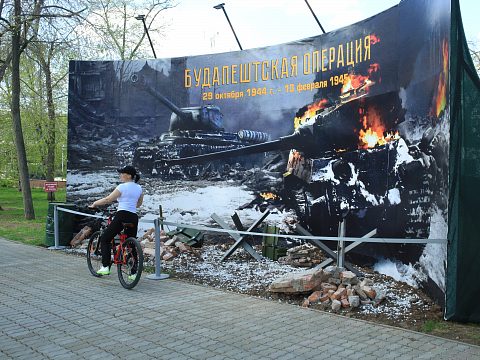 Фото 4 работы «Оформление г. Оренбурга к празднованию 9 Мая»