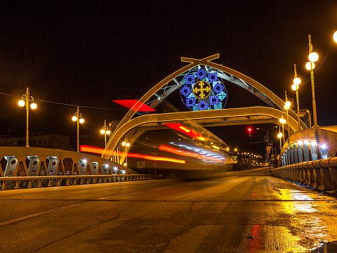Фото 3 работы «Световое оформление моста»