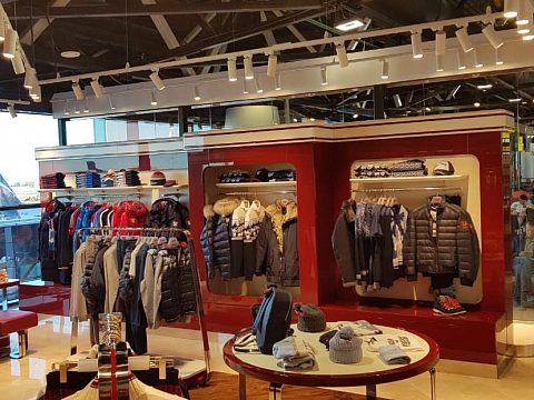Фото 3 работы «Оформление аутлета BOSCO FRESH в международном аэропорту Шереметьево»