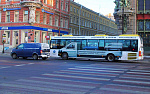 Дополнительное изображение конкурсной работы Автобусы в центре Петербурга превратились в автомобили Volkswagen