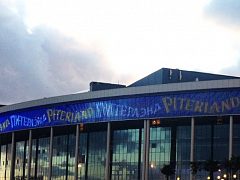 Первый медиафасад (mediafasade) на торгово-развлекательном комплексе, изготовитель ССИ