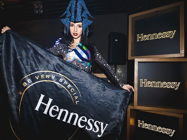 Декорации для Hennessy, изготовитель ИНФИНИТИ
