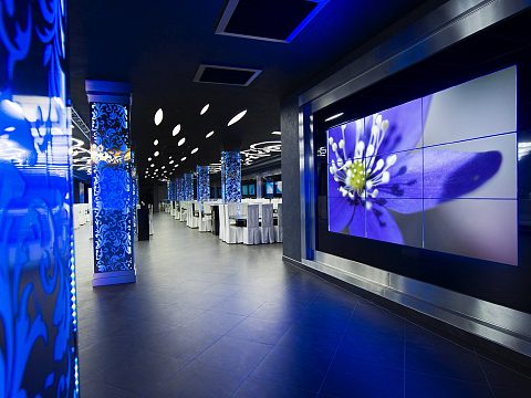 Фото 4 работы «Динамическая подсветка колонн и потолка для Респаблик центр»