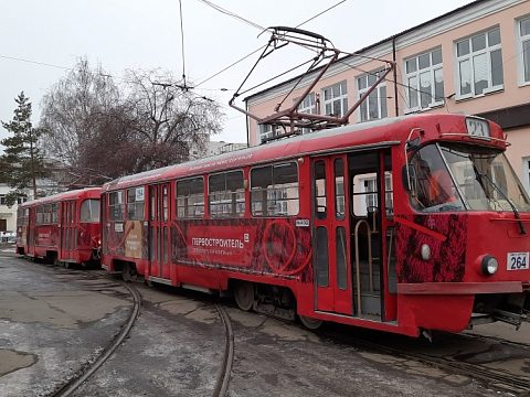 Фото 5 работы «Вязаная история на рельсах»