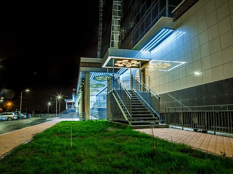 Фото 3 работы «Декоративное оформление жилого комплекса "Стройкон"»