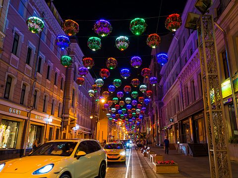 Фото 2 работы «Цветочное небо на улице Большая Дмитровка, Москва»