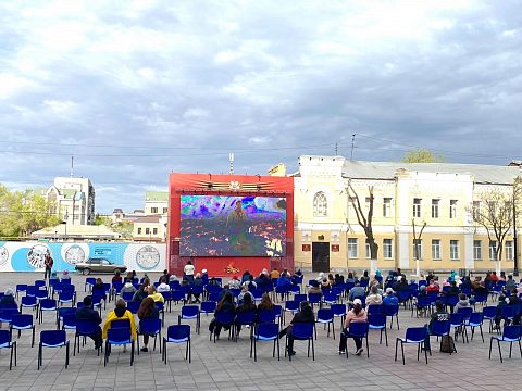 Фото 9 работы «Оформление г. Оренбурга к празднованию 9 Мая»