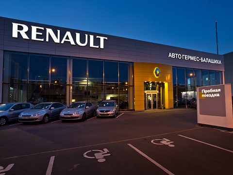 Оформление автосалонов RENAULT — Компания Икстрим