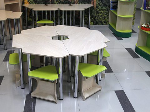 Фото 8 работы «Оформление Детской библиотеки,  г. Вилюйск»