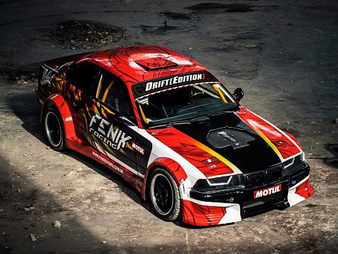 Фото 3 работы «Брендирование для гоночной команды "Fenix racing"»