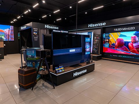 Фото 6 работы «Комплексное оформление магазина Hisense»