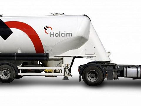 Фото 2 работы «Рекламная выкраска цементовоза компании Holcim.»