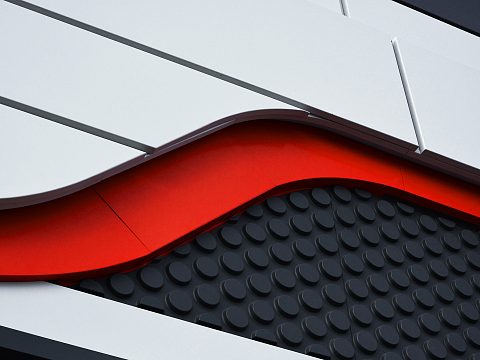 Фото 6 работы «Оформление автомагазина «Центральный». Фасад и вывеска.»