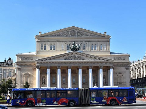 Оформление общественного транспорта к чемпионату мира по футболу — Мир рекламы-Принт