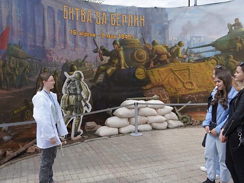Фото 2 работы «Оформление г. Оренбурга к празднованию 9 Мая»