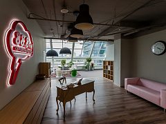 «Серебряный дождь» — вывеска для офиса — фото 3, изготовитель Производственная группа ОПОРА