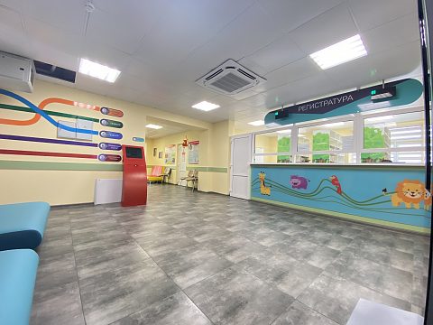 Фото 6 работы «Оформление общественных зон и кабинетов врачей в Партизанской детской поликлинике»
