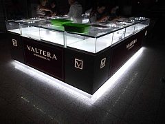 Торговый остров Valtera с интегрированной рекламой и подсветкой — фото 4, изготовитель РекПро