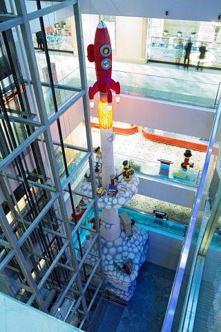 LEGO РАКЕТА в ЦДМ на Лубянке, изготовитель АЛЬПИНА