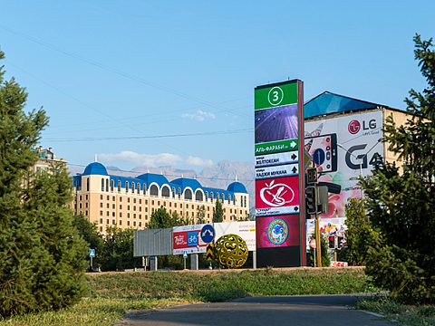 LED 7x2 в Алматы. 100% роботизированный Digital Signage — SpinetiX