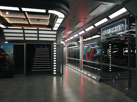 Оформление развлекательного центра Глобус — CityOUTDOOR