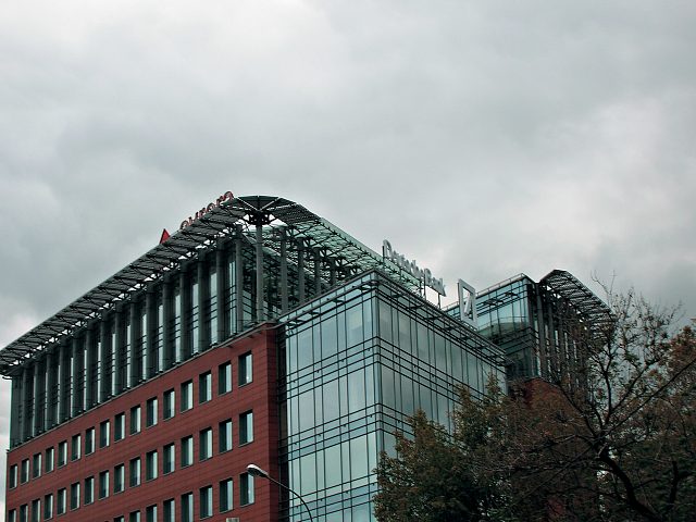 Крышная установка Deutsche Bank, изготовитель Компания Икстрим