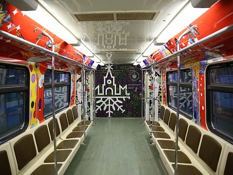 Фото 4 работы «Тематический метропоезд "Путешествие в Рождество"»