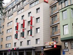 Ребрендинг Отель "Ибис" (оформление фасада, крышная установка), изготовитель ЛазерСтиль