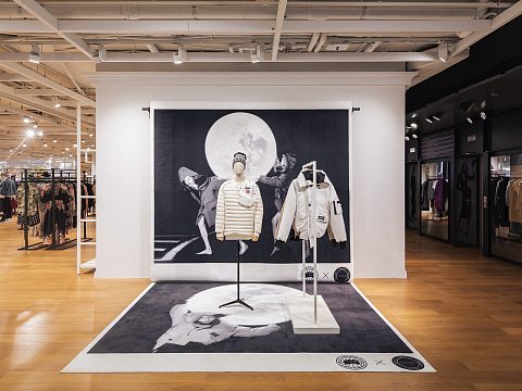 Фото 2 работы «Оформление корнера Canada Goose, фотозона в ЦУМ»