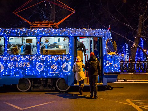 Фото 2 работы «Новогодний трамвайчик»