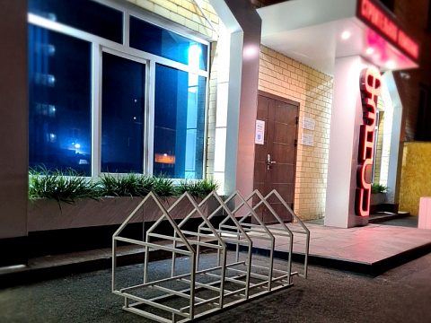 Фото 6 работы «Оформление входной группы строительной компании.»