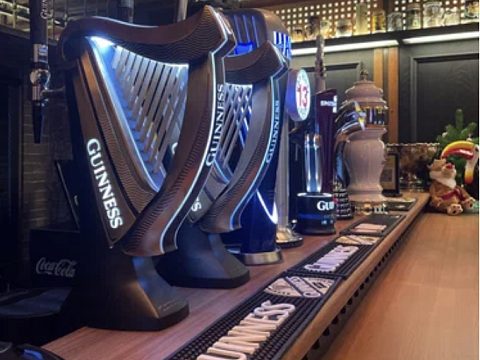 Фото 6 работы «Оформление Lucky toucan irish pub г. Новосибирск»
