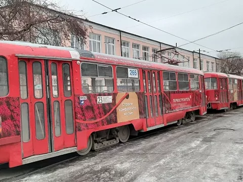 Фото 8 работы «Вязаная история на рельсах»