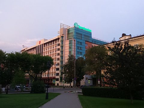Фото 6 работы «Световая крышная конструкция Запсибкомбанк»