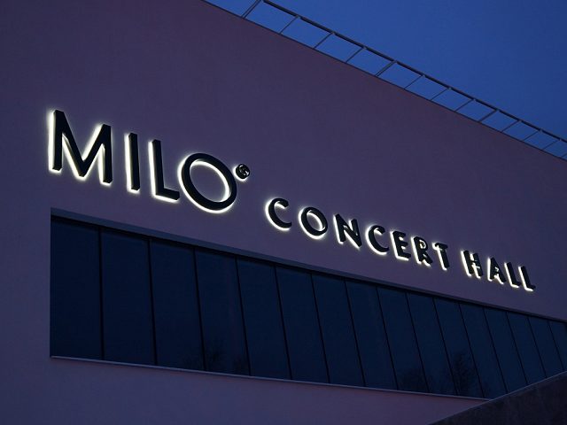 Фасадная вывеска "MILO CONCERT HALL", изготовитель Рост Трейд
