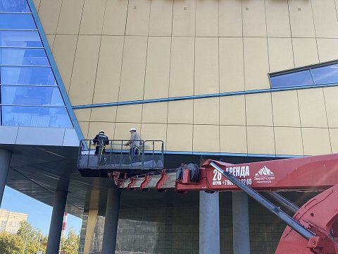 Фото 3 работы «Эксклюзивная архитектурная подсветка торгово-развлекательного центра "Фантастика"»