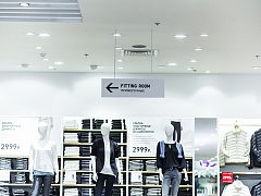 Оформление магазина UNIQLO в ТРЦ МЕГА Химки — фото 2, изготовитель ActiveDesign