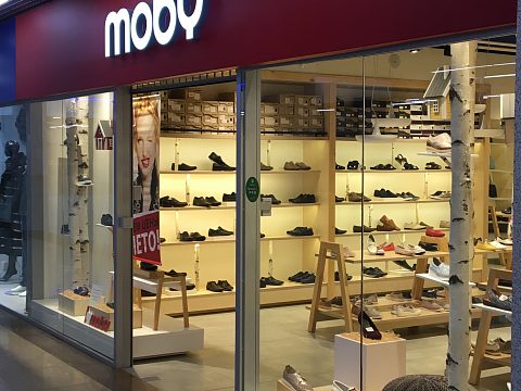 Фото 6 работы «Комплексное оформление магазинов MOBY»