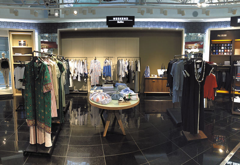 Масштабный проект по оформлению MAXMARA во Внуково
